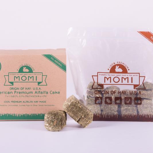 Momi Alfalfa Hay Cake 1lb